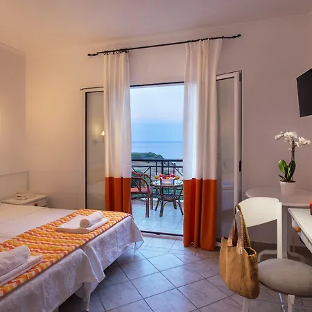 Hotel Iris Monemvasia