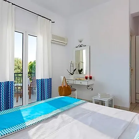 Iris Hotel