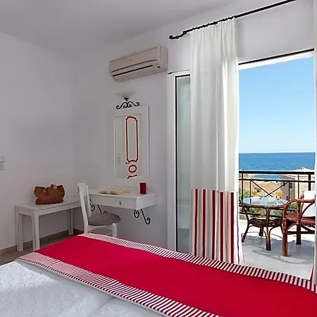 Iris Hotel